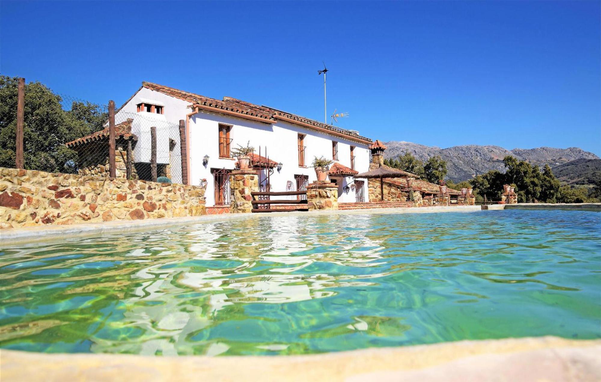 Lovely Home In Cortes De La Frontera With Kitchen المظهر الخارجي الصورة