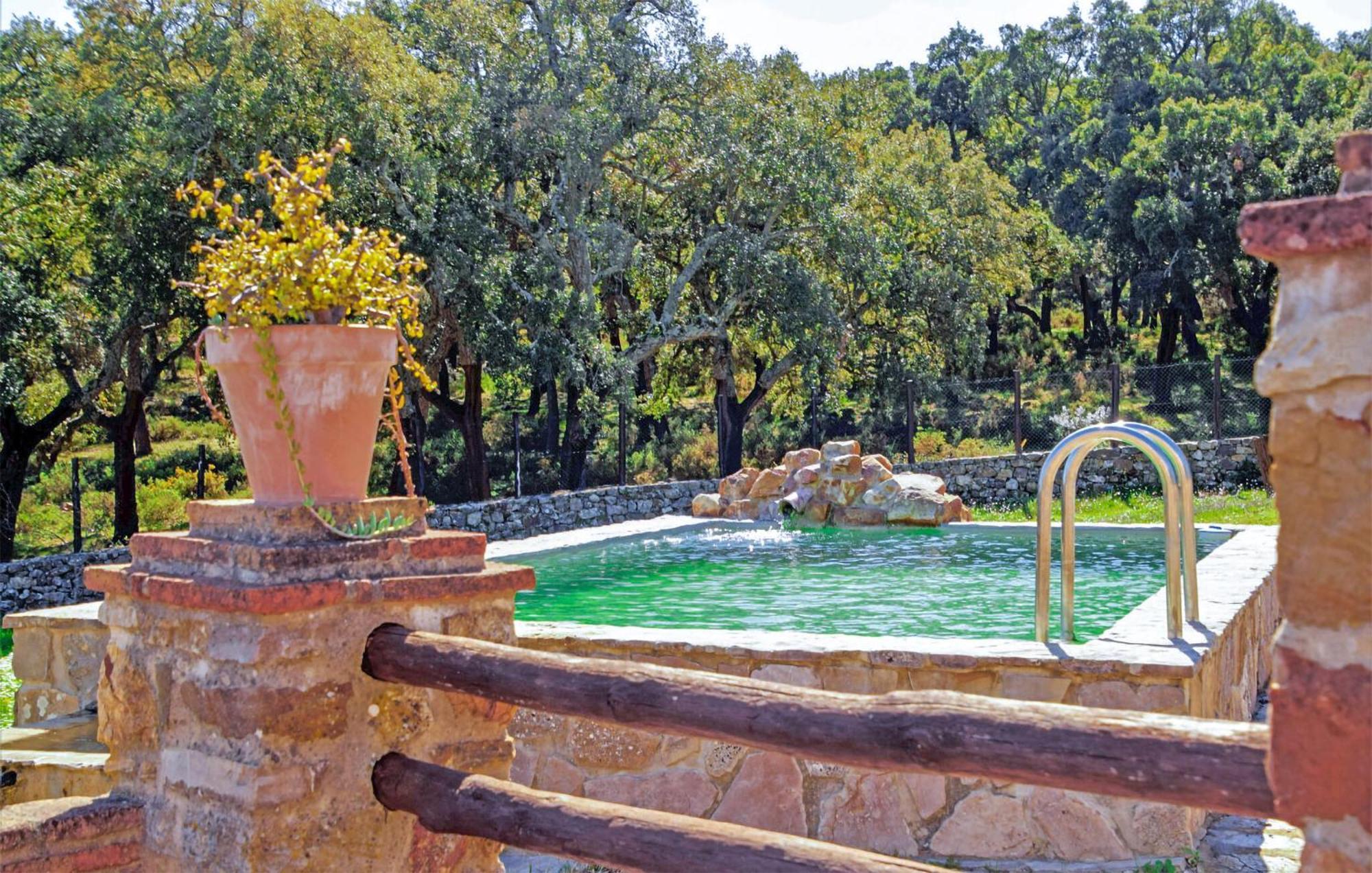 Lovely Home In Cortes De La Frontera With Kitchen المظهر الخارجي الصورة